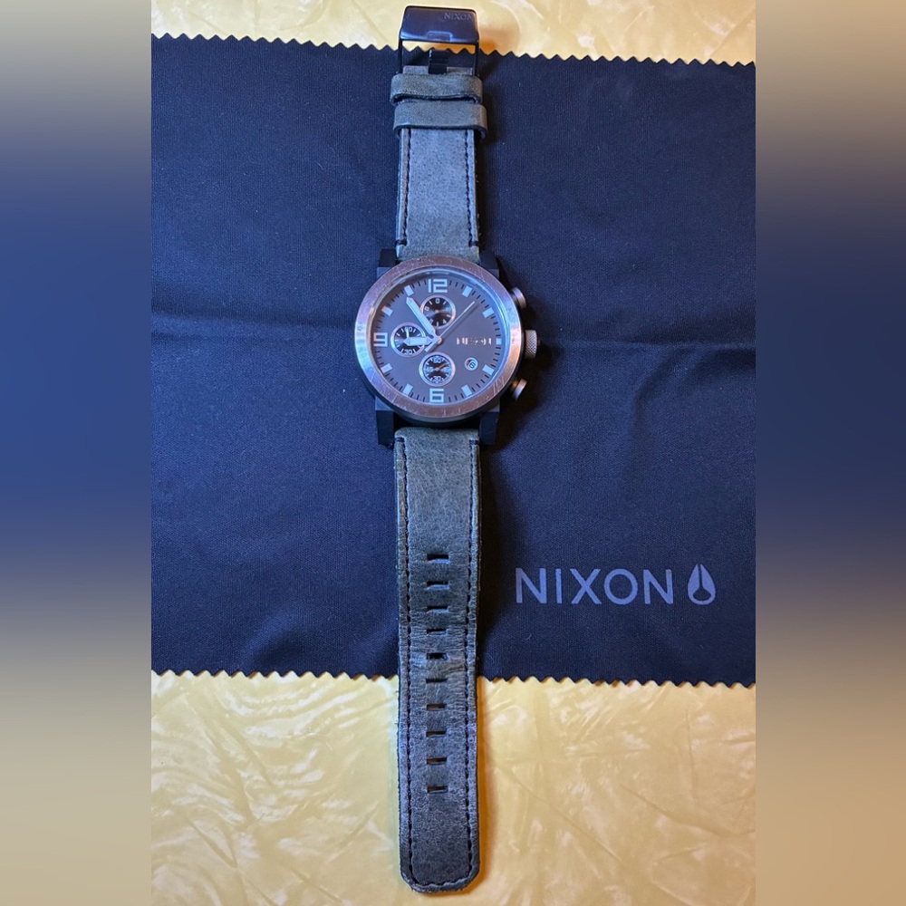 Nixon "Dodge" The Ride Watch